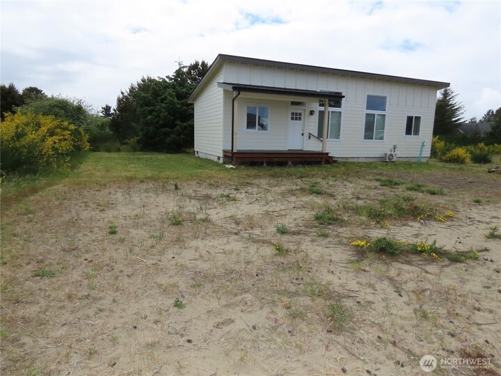 Property Photo: 943 Silver King Avenue SE WA 98569