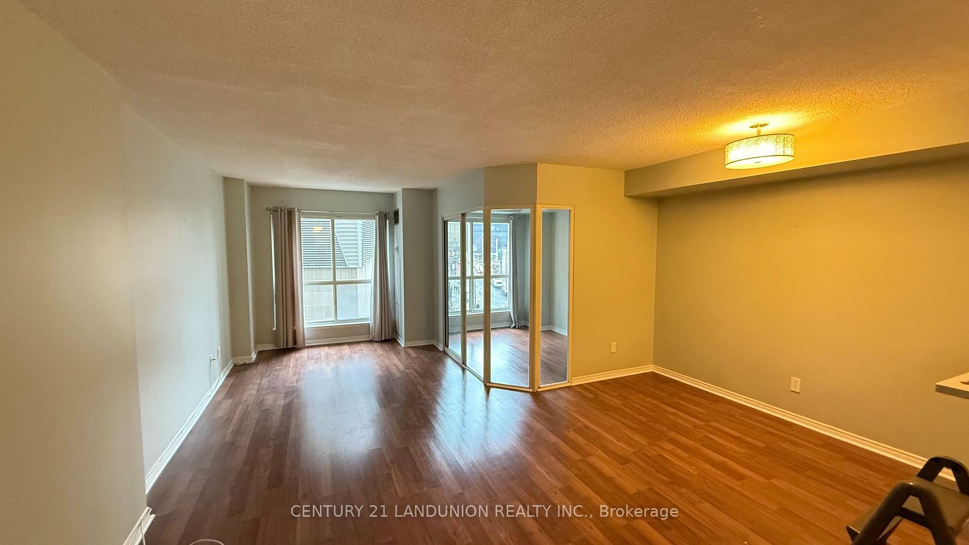 Property Photo: 25 The Esplanade N/A 406 ON M5E 1W5