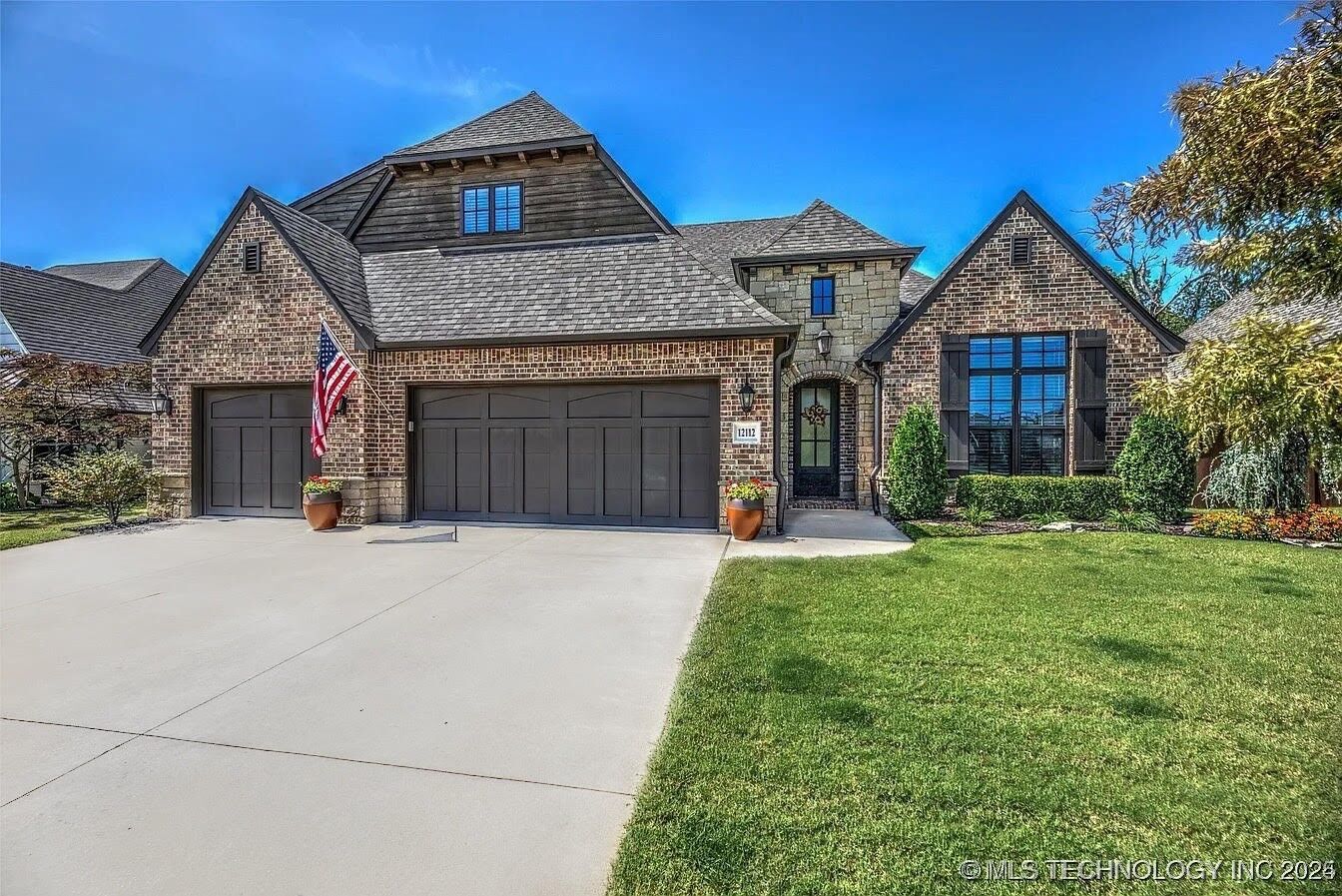 Property Photo:  12112 S Darlington Avenue  OK 74008 