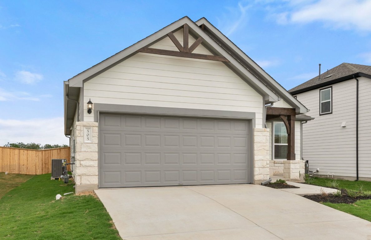 Property Photo: 505 Madelines Meadow Lane TX 78626