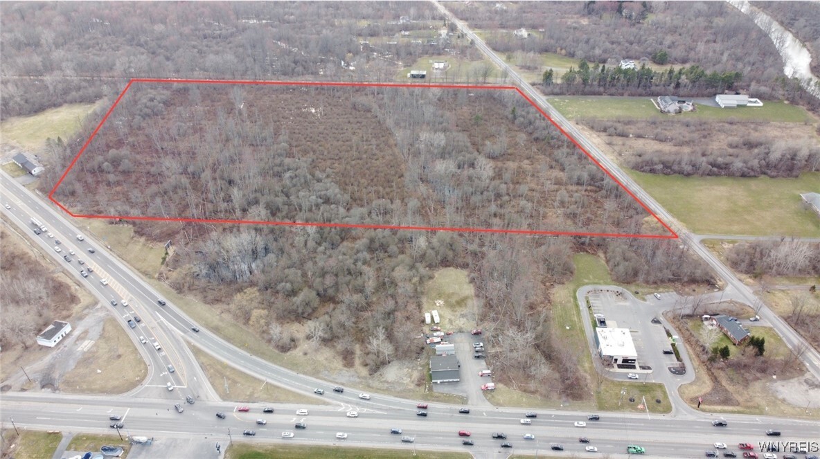 Property Photo: 4525 Tonawanda Creek Road NY 14051