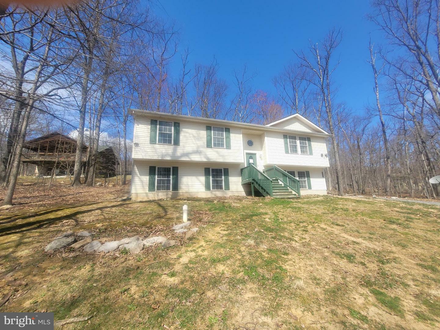 Property Photo: 727 Pheasant Drive VA 22602