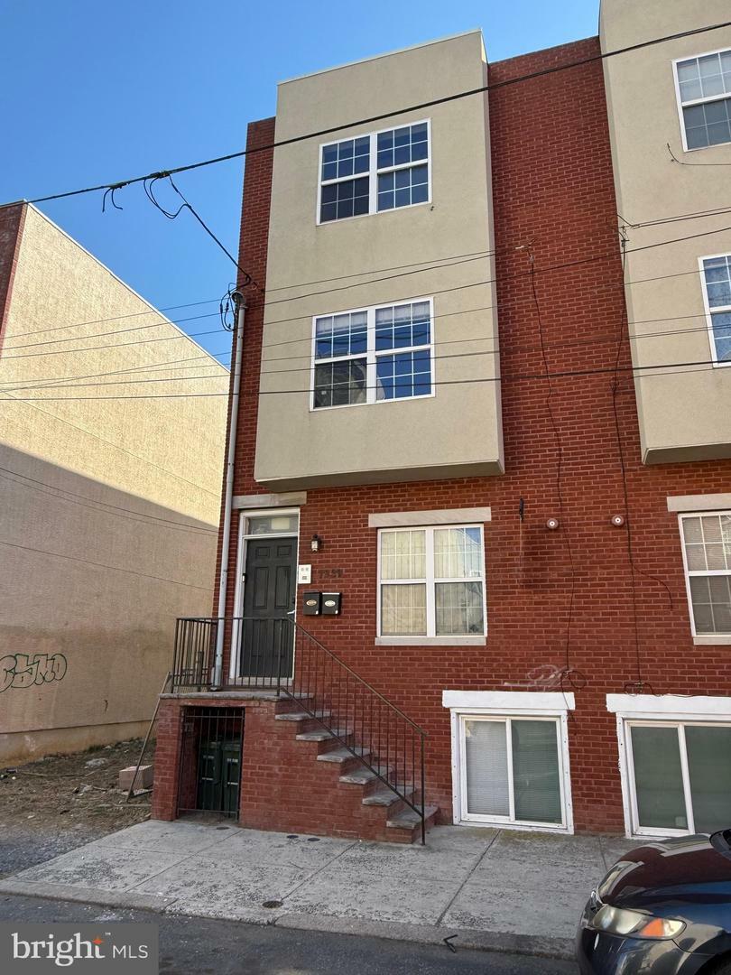 1839 N 18th Street  Philadelphia PA 19121 photo