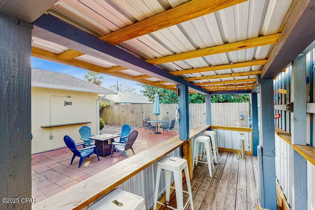Property Photo: 118 Lakeside Circle FL 32413