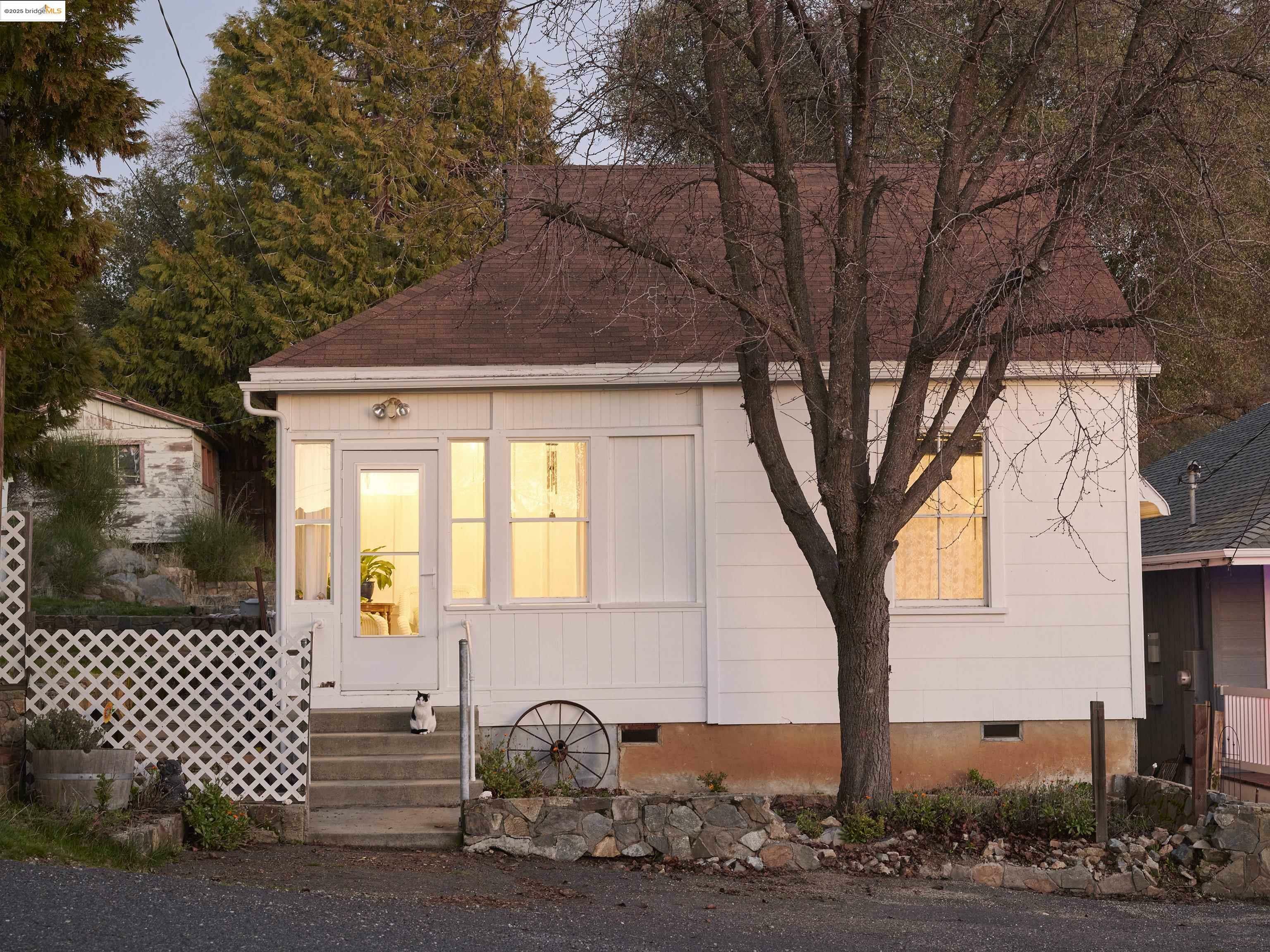18479 Madrone St.  Tuolumne CA 95379 photo