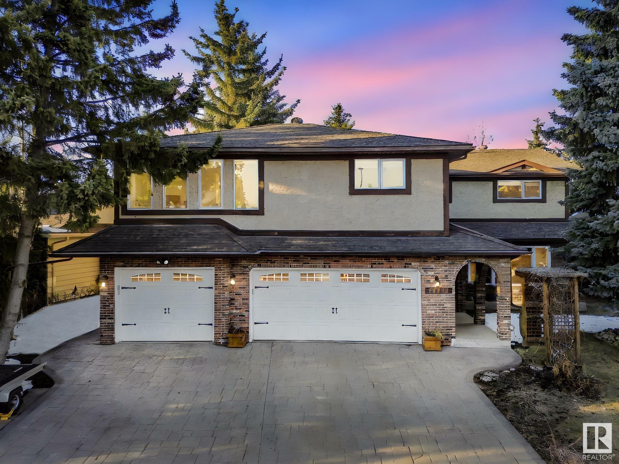 Photo de la propriété: 14714 46 Avenue NW AB T6H 5M7