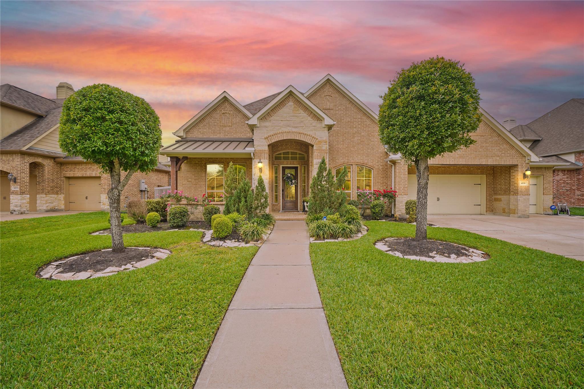 Property Photo: 4118 Candlewood Lane TX 77578