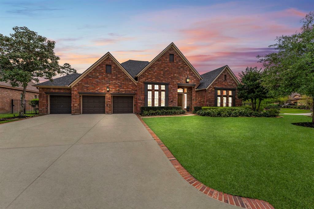 Property Photo: 39 Spring Basket Trail TX 77389