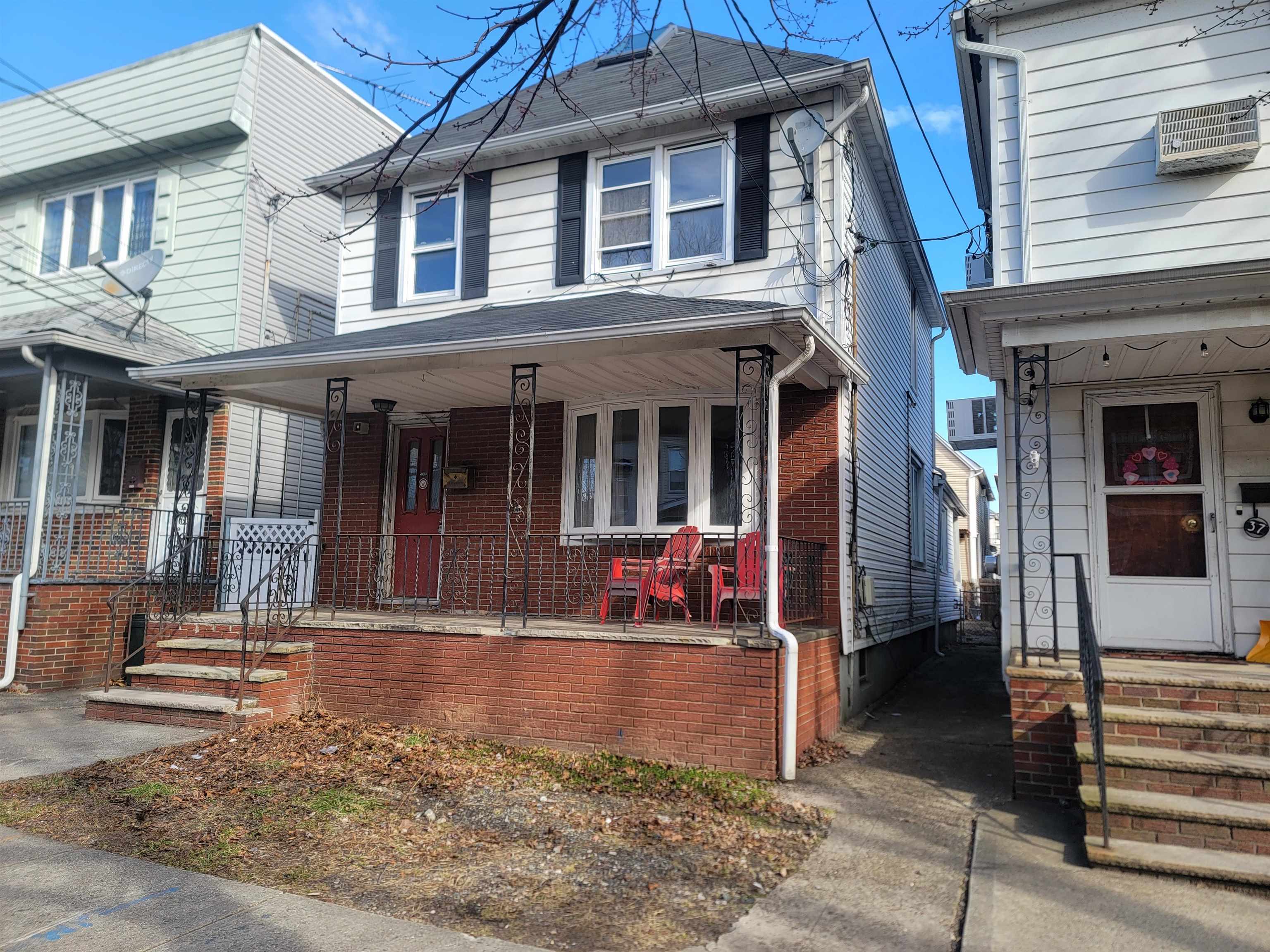 Property Photo: 39 W 40th St NJ 07002