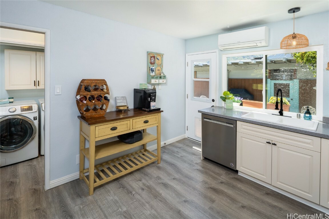 Property Photo: 1125 Wainiha Street D HI 96825