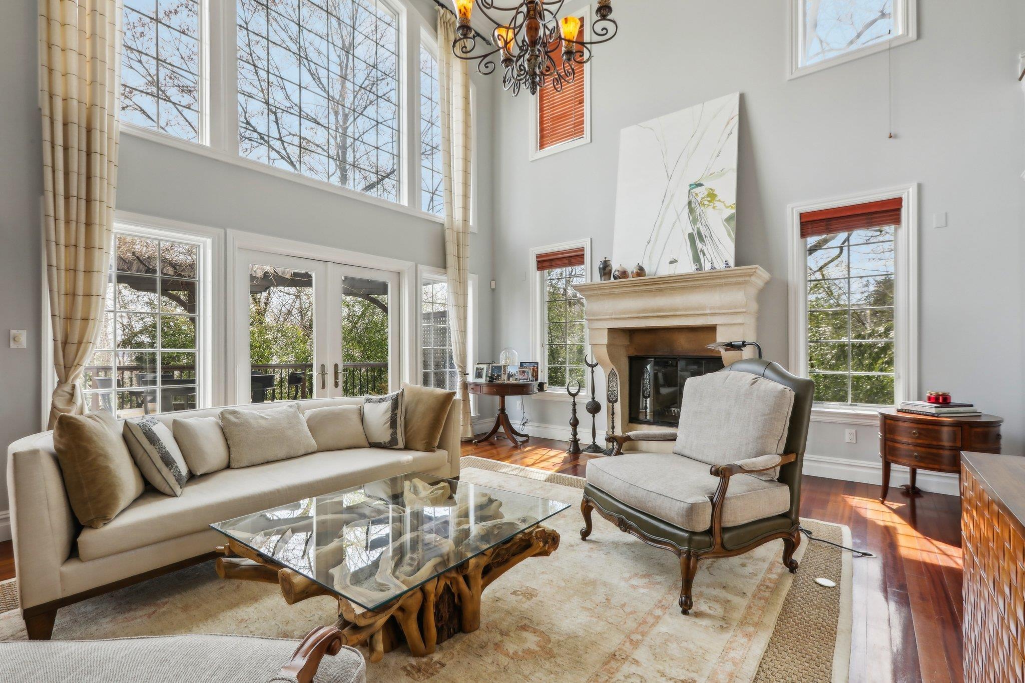Property Photo:  2 Tompkins Court  NY 10960 