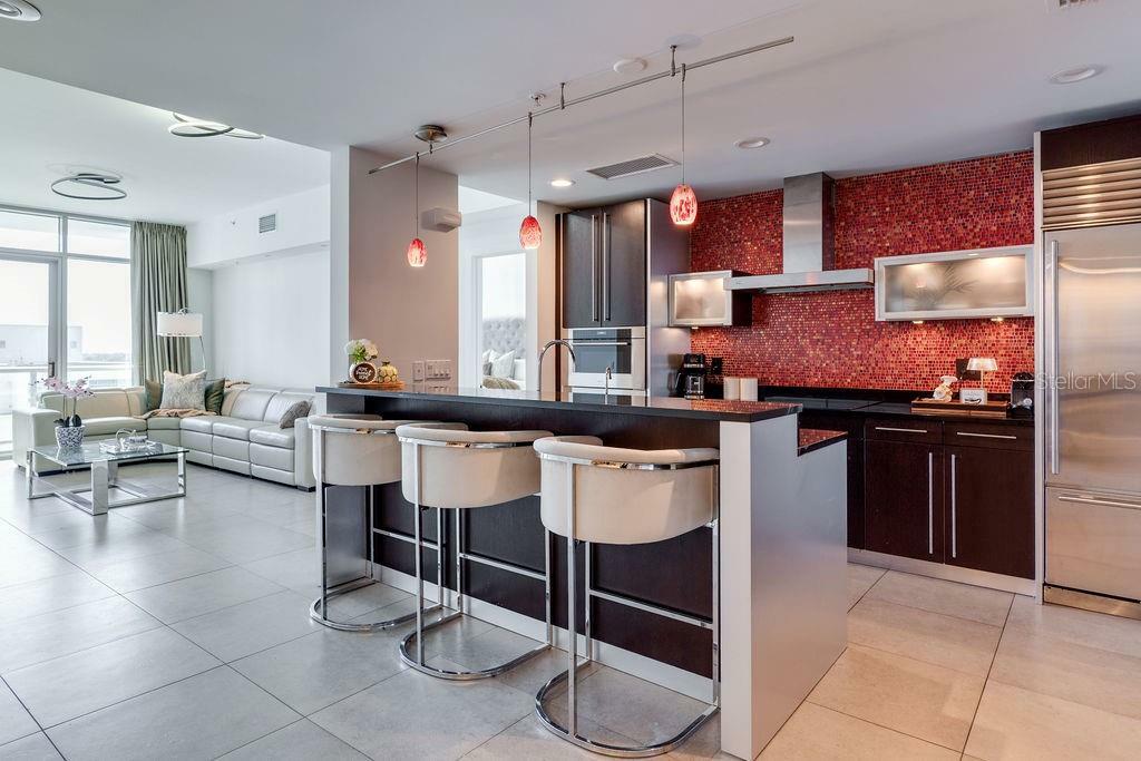 Property Photo:  260 S Osceola Avenue 802  FL 32801 