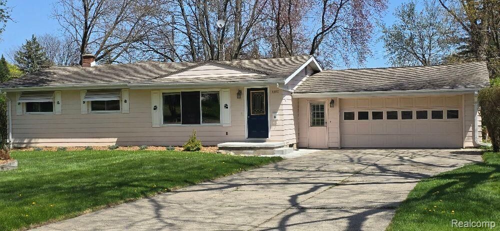 Property Photo:  1380 Autumn Drive  MI 48532 2601 