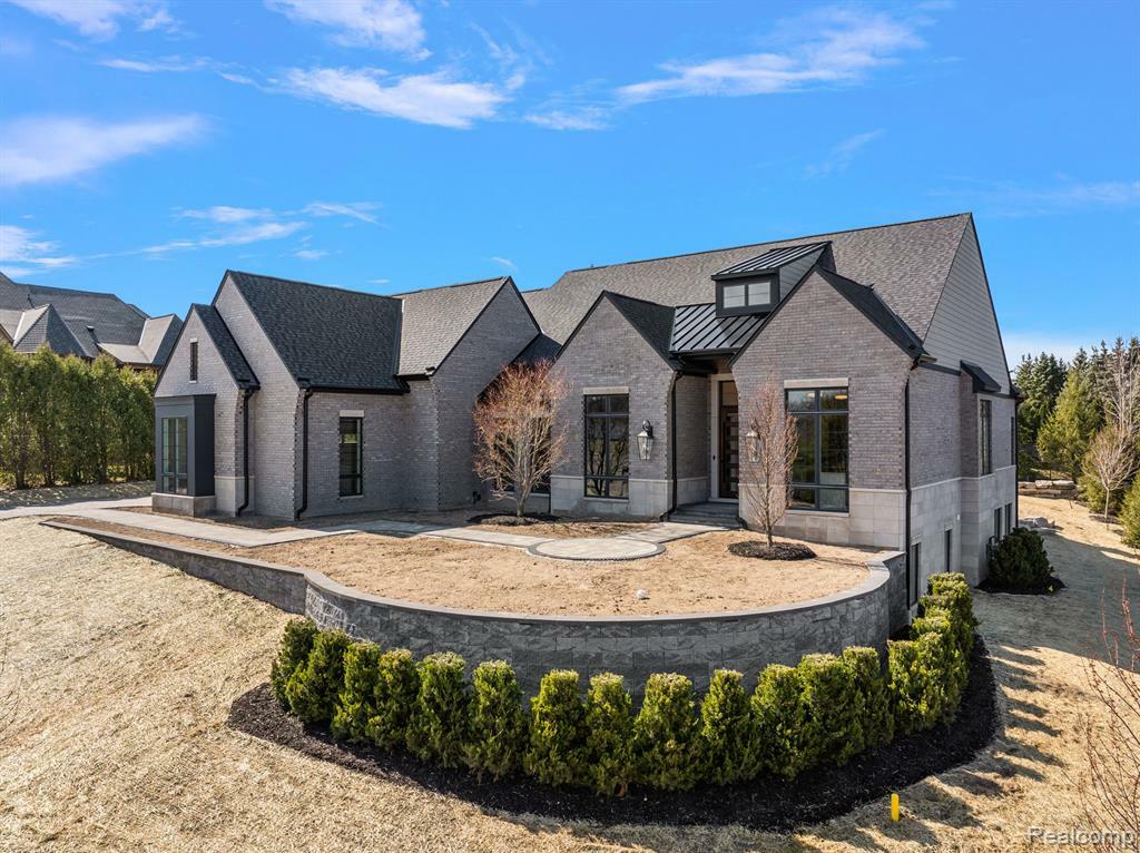 4848 Pinnacle Boulevard  Rochester MI 48306 photo