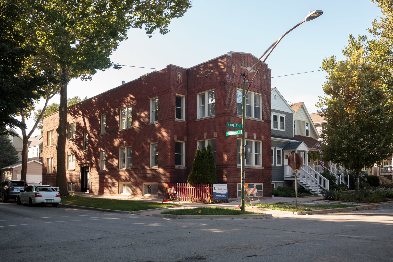 5134 N Oakley Avenue  Chicago IL 60625 photo