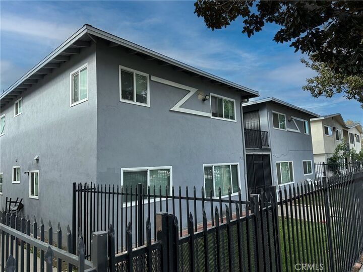 Property Photo:  421 N Rose Street  CA 92805 
