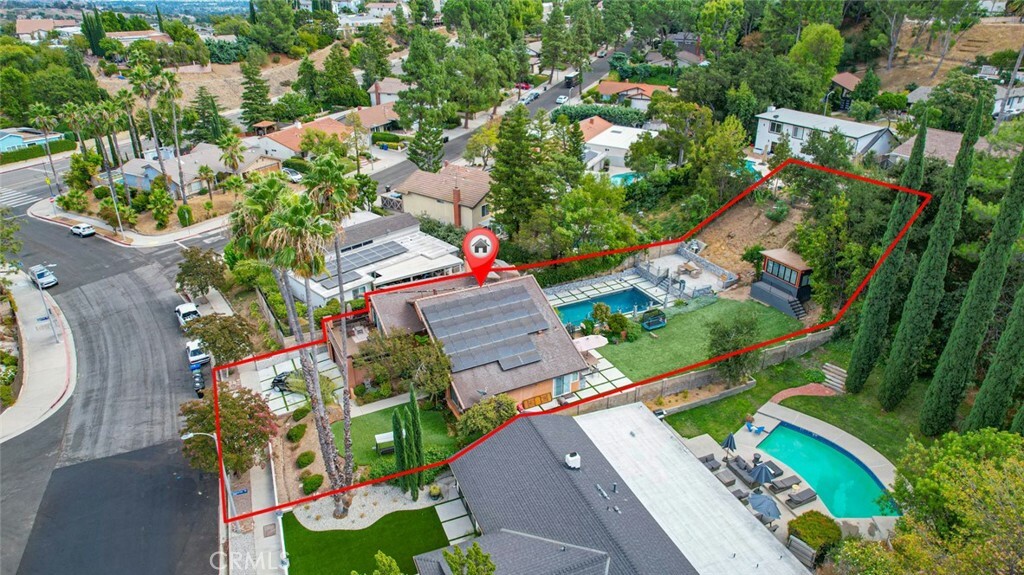 Property Photo: 18810 Kirkcolm Lane CA 91326