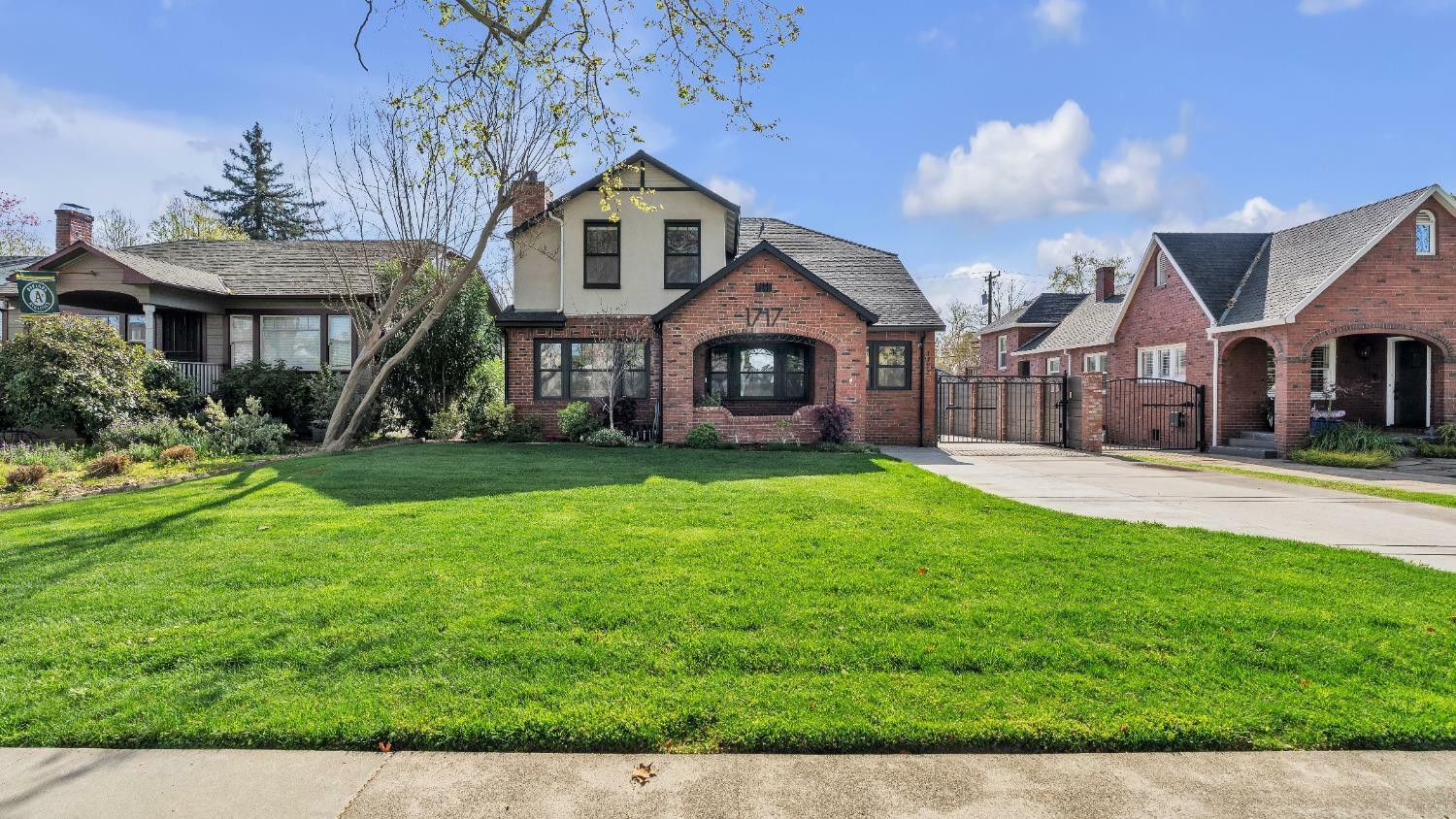 Property Photo: 1717 39th Street CA 95816