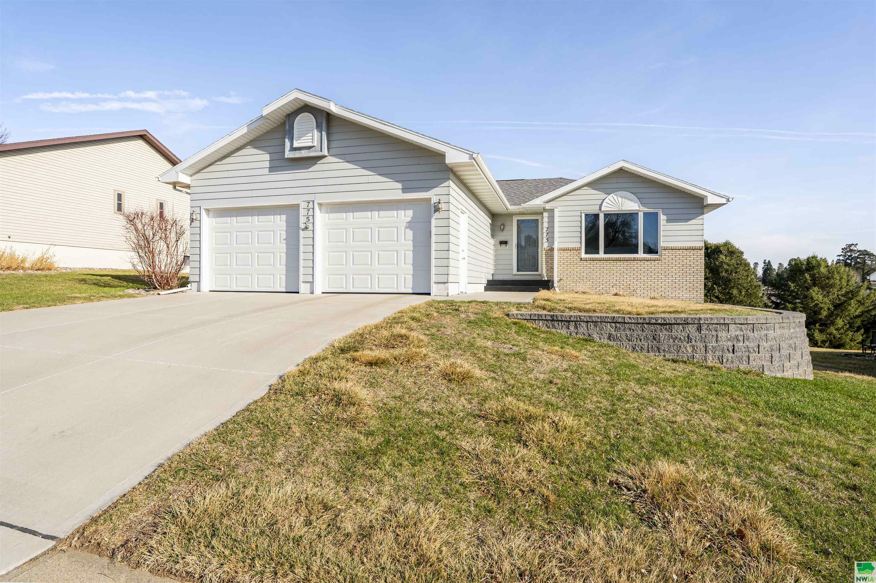 775 8th St SE  Lemars IA 51031 photo