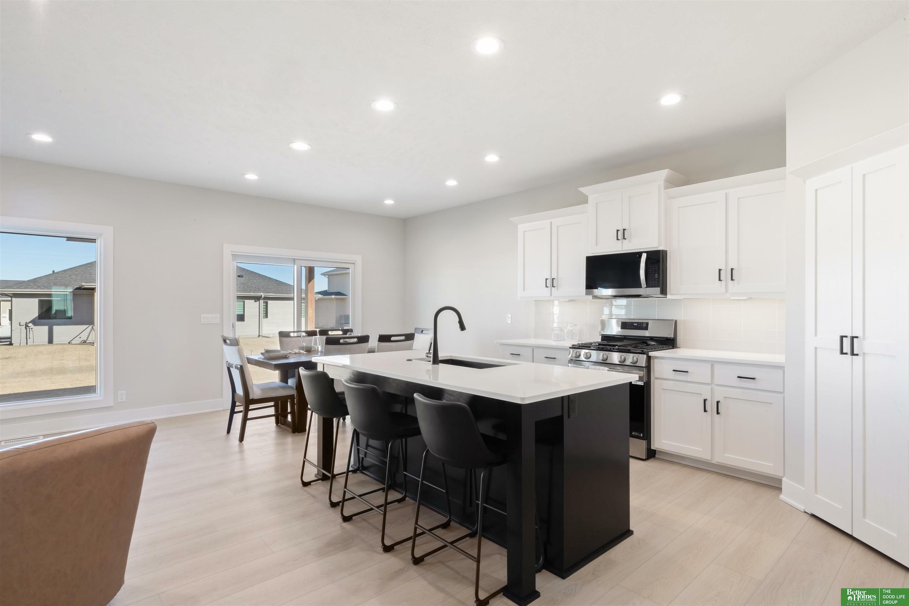 Property Photo: 20930 Ellison Avenue NE 68022