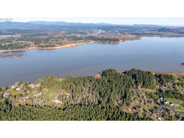 Property Photo:  Umanski  OR 97487 