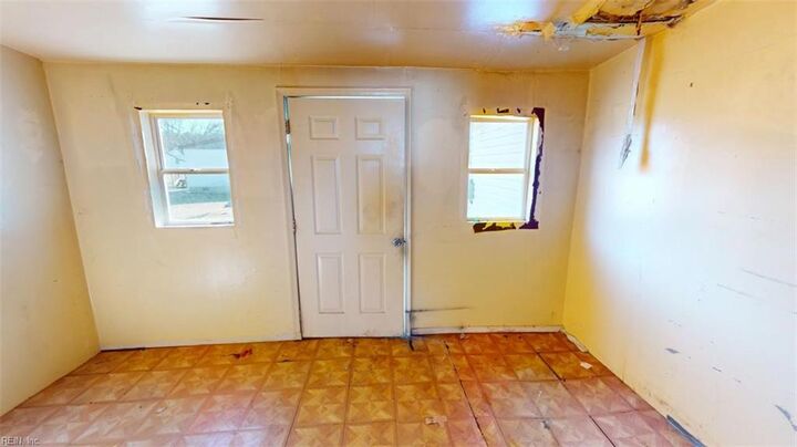 Property Photo:  8 Corapeake Rd  NC 27926 