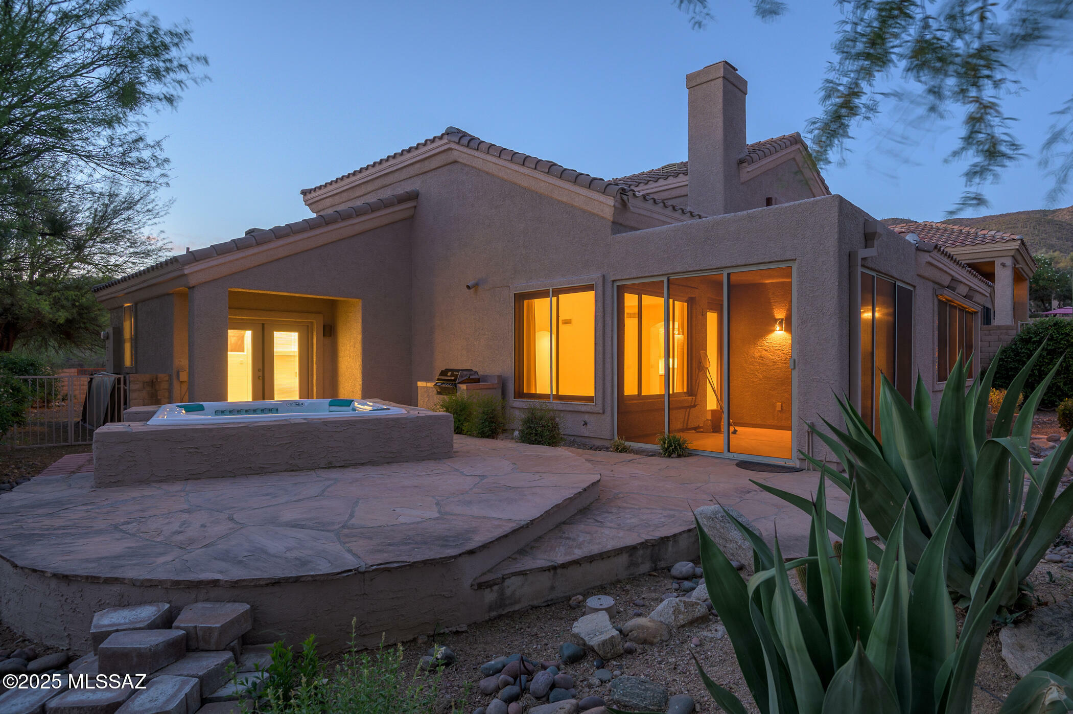 Property Photo: 5304 E Spring View Place AZ 85749