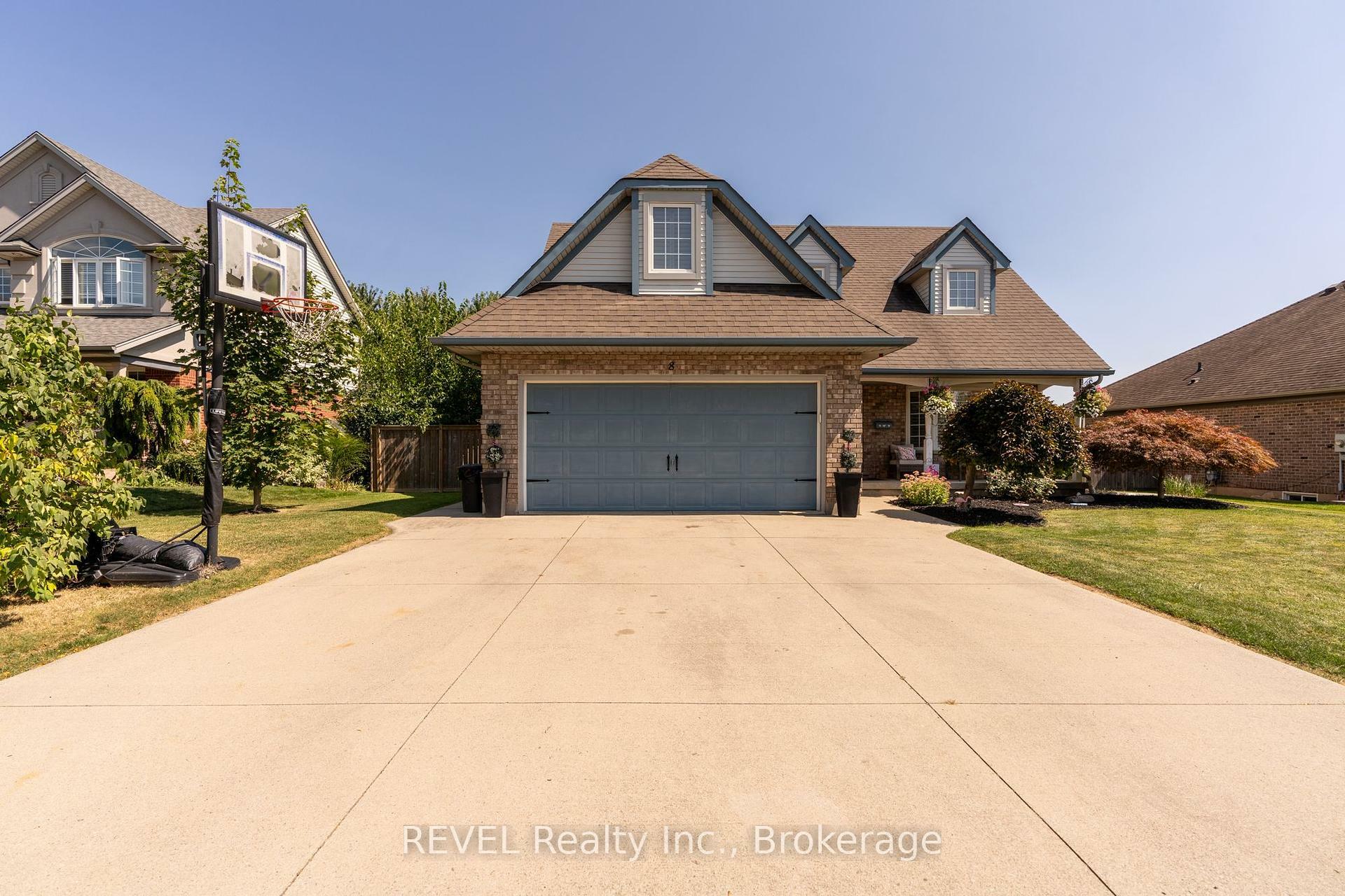 Property Photo: 8 Virginia Street ON L3C 7A5
