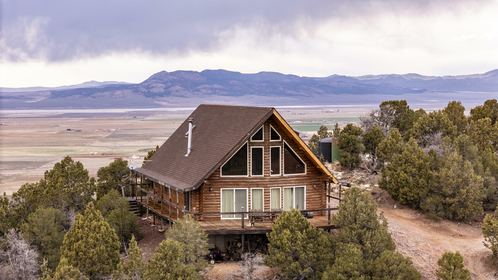 Property Photo: 2416 W Spring Canyon Road UT 84761