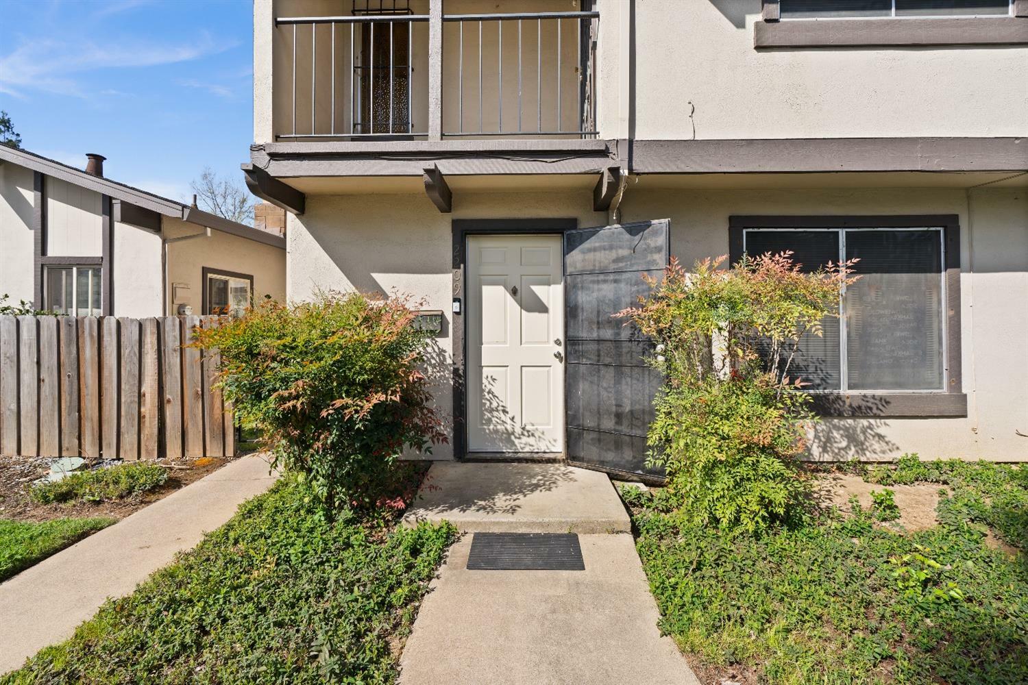 2209 Baywater Lane  Rancho Cordova CA 95670 photo