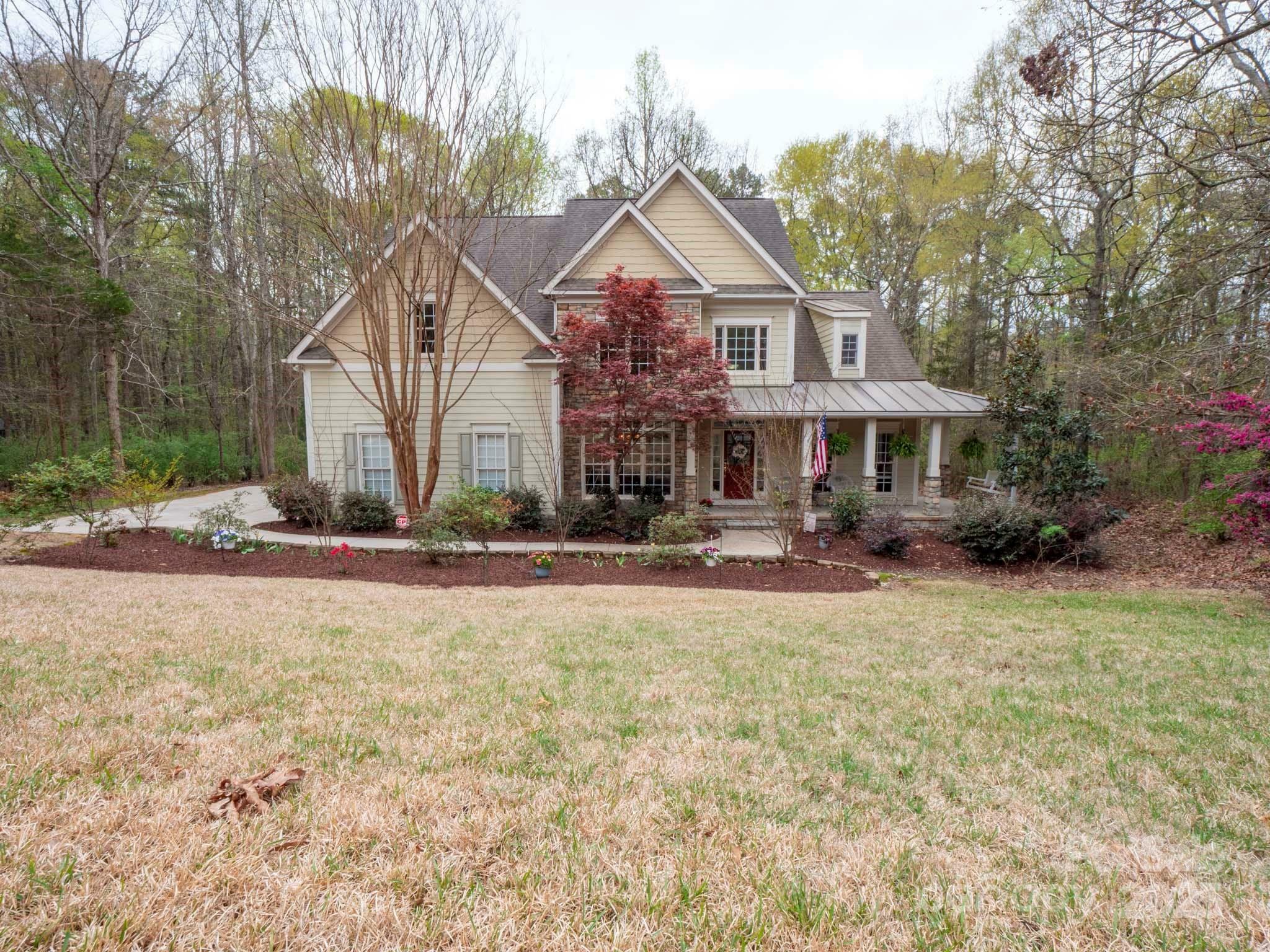 Property Photo: 6108 McIlwaine Road NC 28078