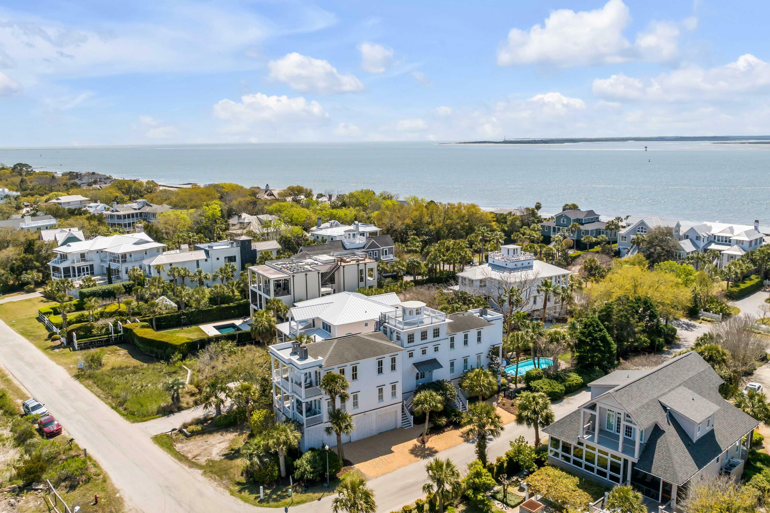 Property Photo: 904 Middle Street SC 29482