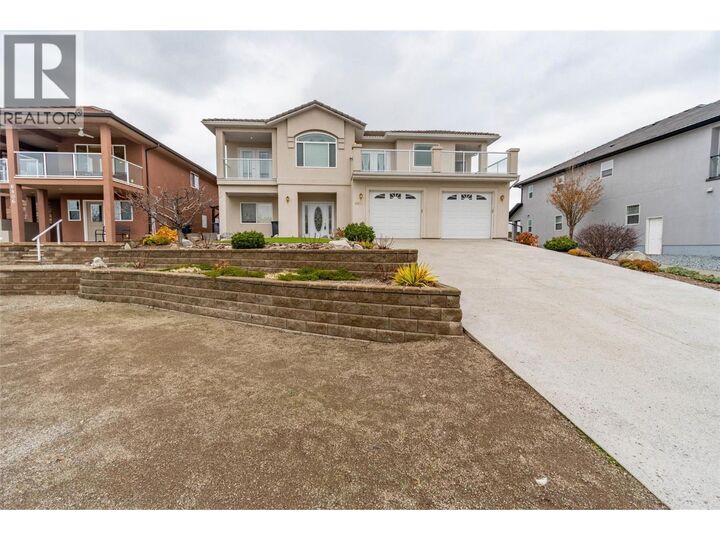 Photo de la propriété:  6812 Cabernet Place  BC V0H 1T4 