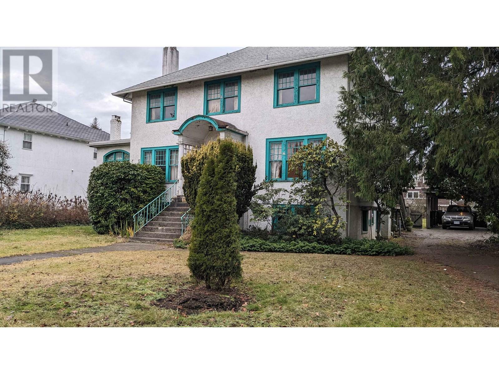 Property Photo:  1051 Laurier Avenue  BC V6H 1Y2 
