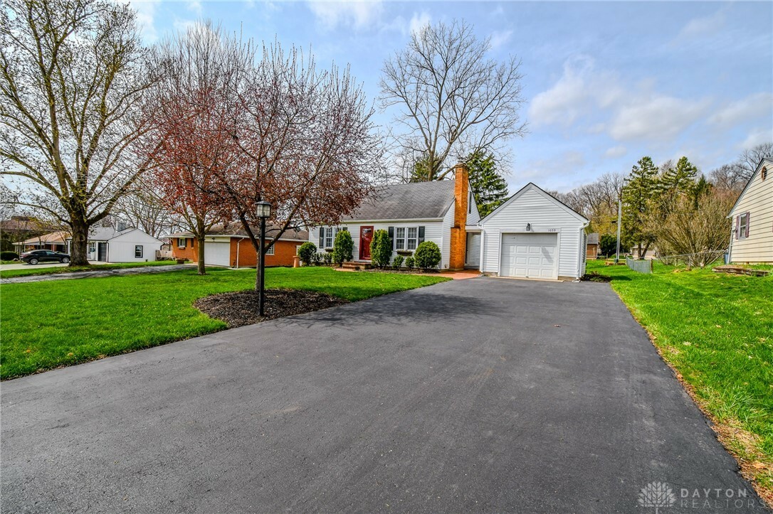 Property Photo: 1059 Meadow Drive OH 45434
