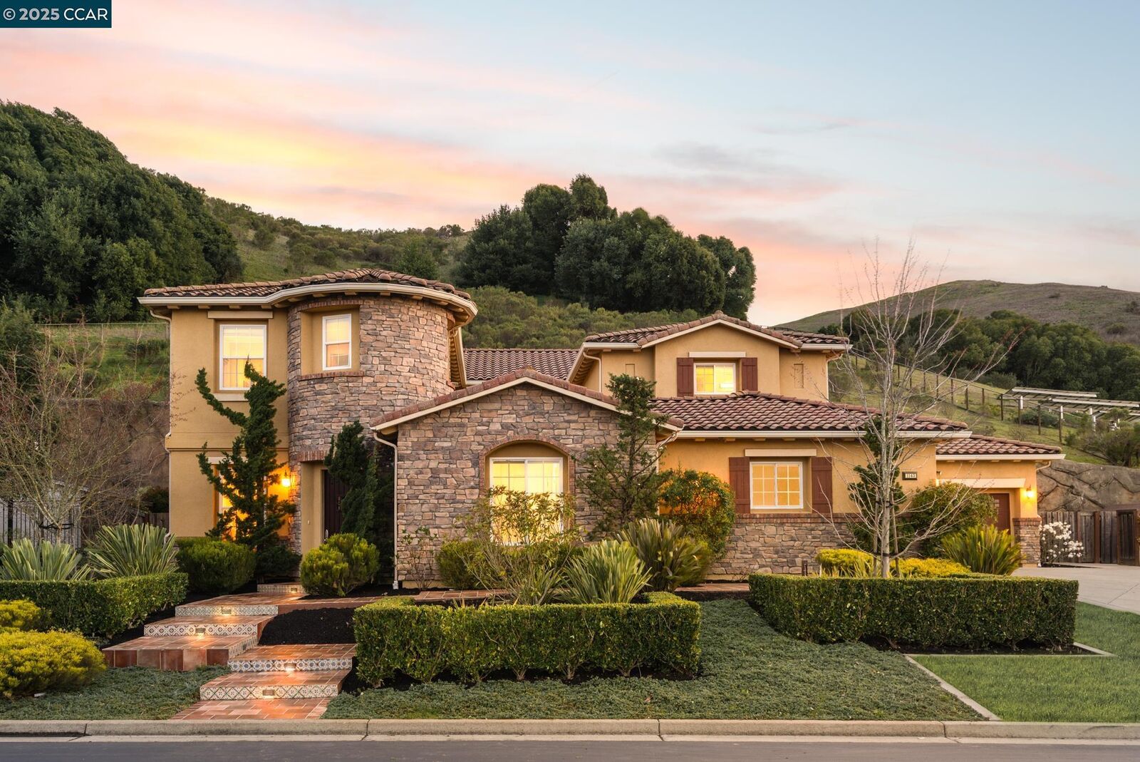 Property Photo: 1143 Hawkshead Cir CA 94583