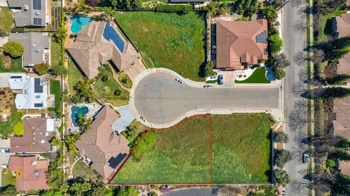 Property Photo:  6435 N Pima  CA 93722 