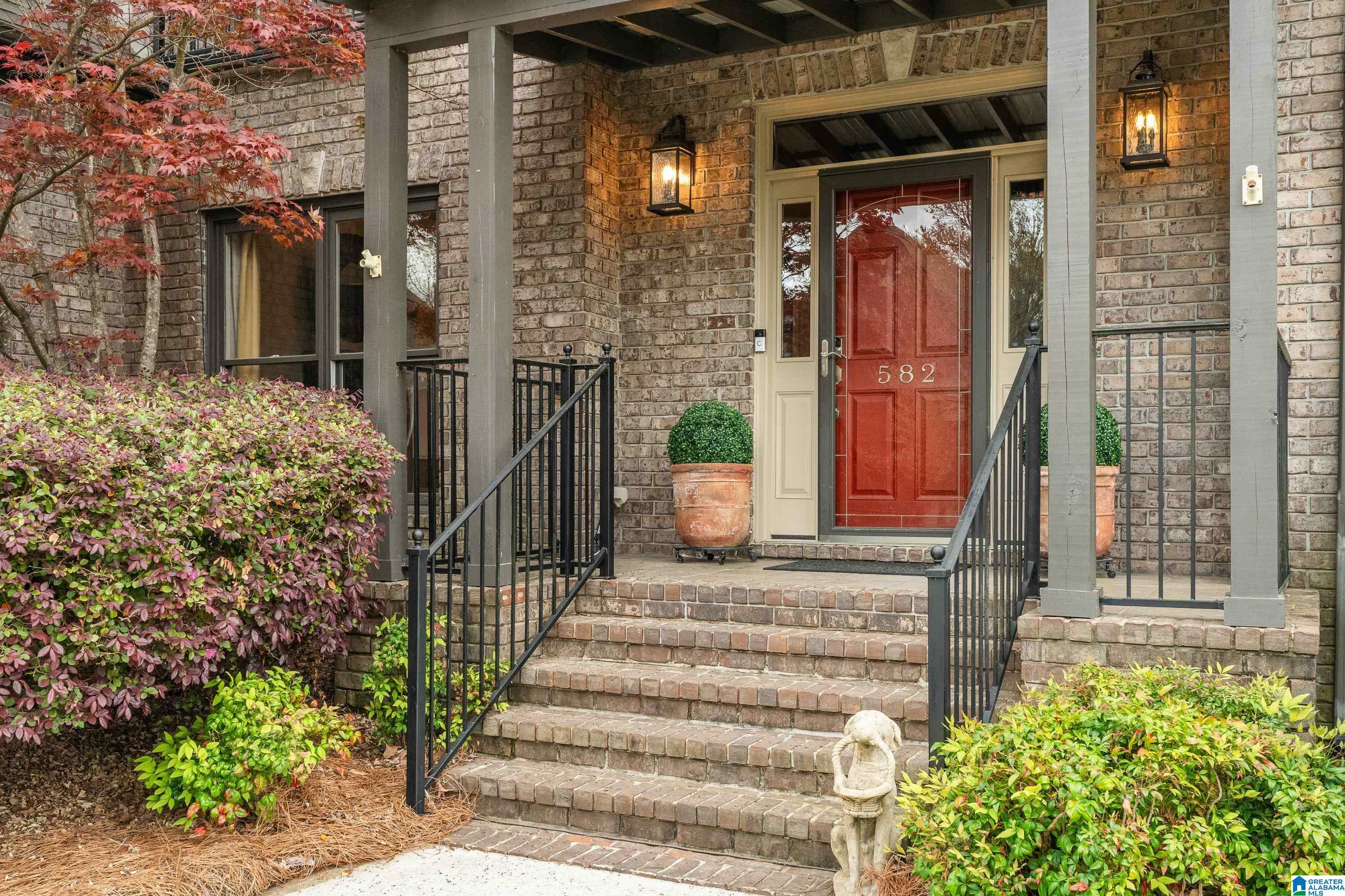 Property Photo: 582 Bristol Lane AL 35226