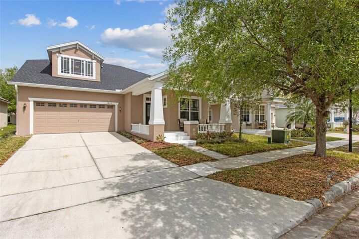 Property Photo: 1825 Saffron Plum Lane FL 32828