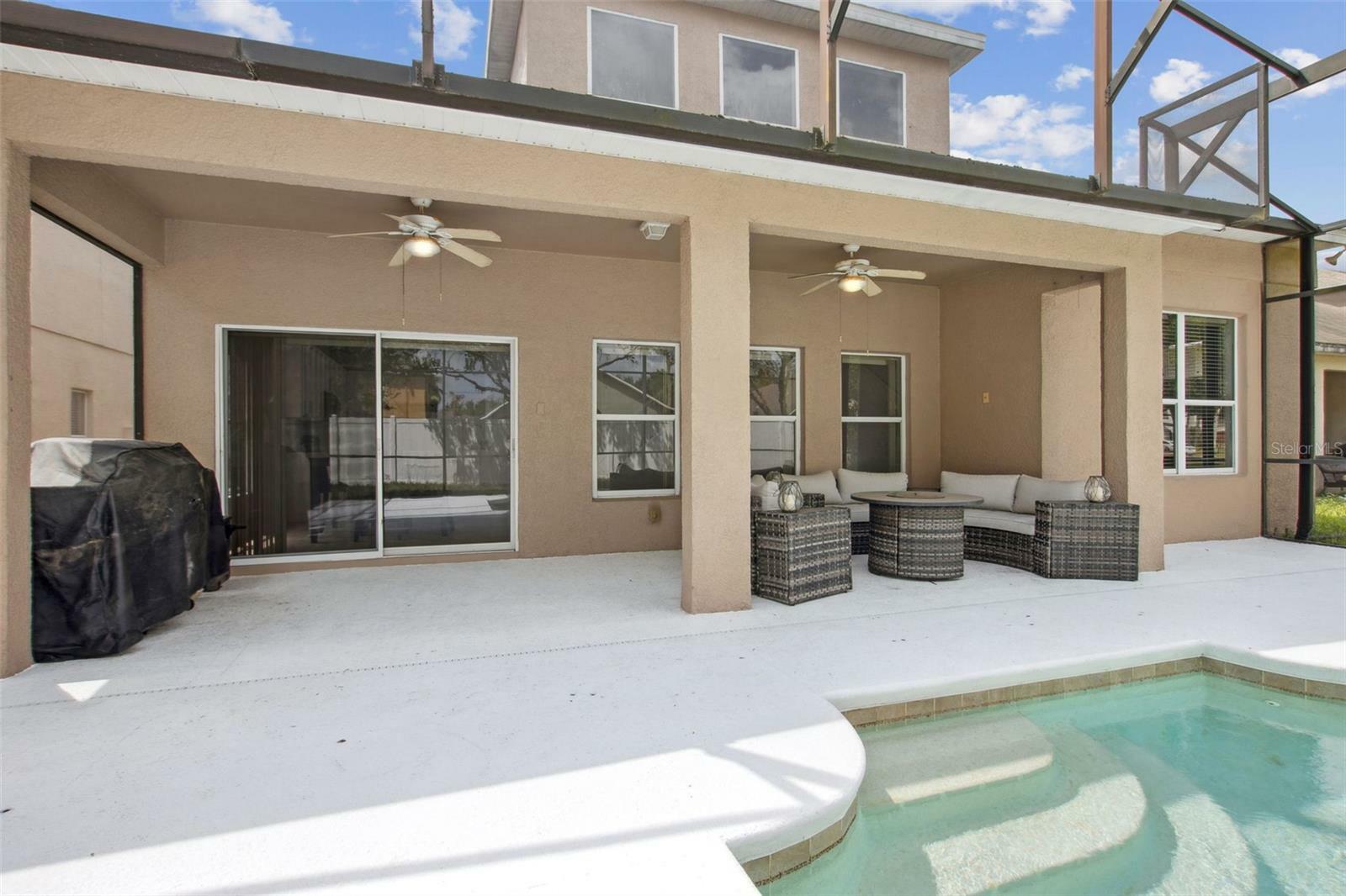 Property Photo: 1825 Saffron Plum Lane FL 32828
