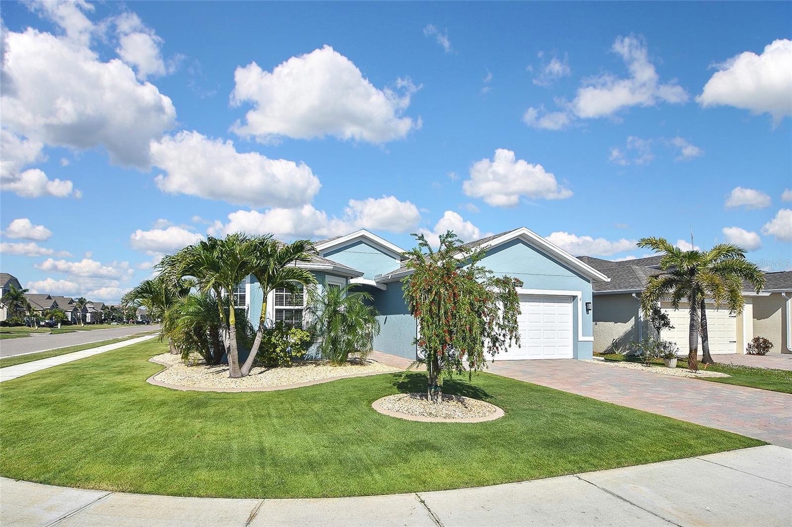 Property Photo: 28059 Arrowhead Circle FL 33982