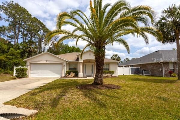 Property Photo: 8 Llowick Court FL 32164