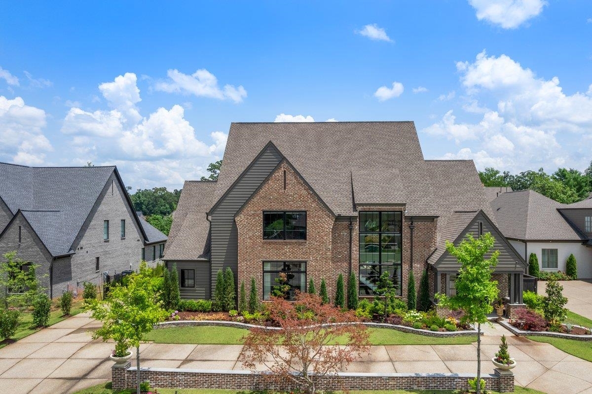 Property Photo: 3056 Chapel Woods Cv TN 38138