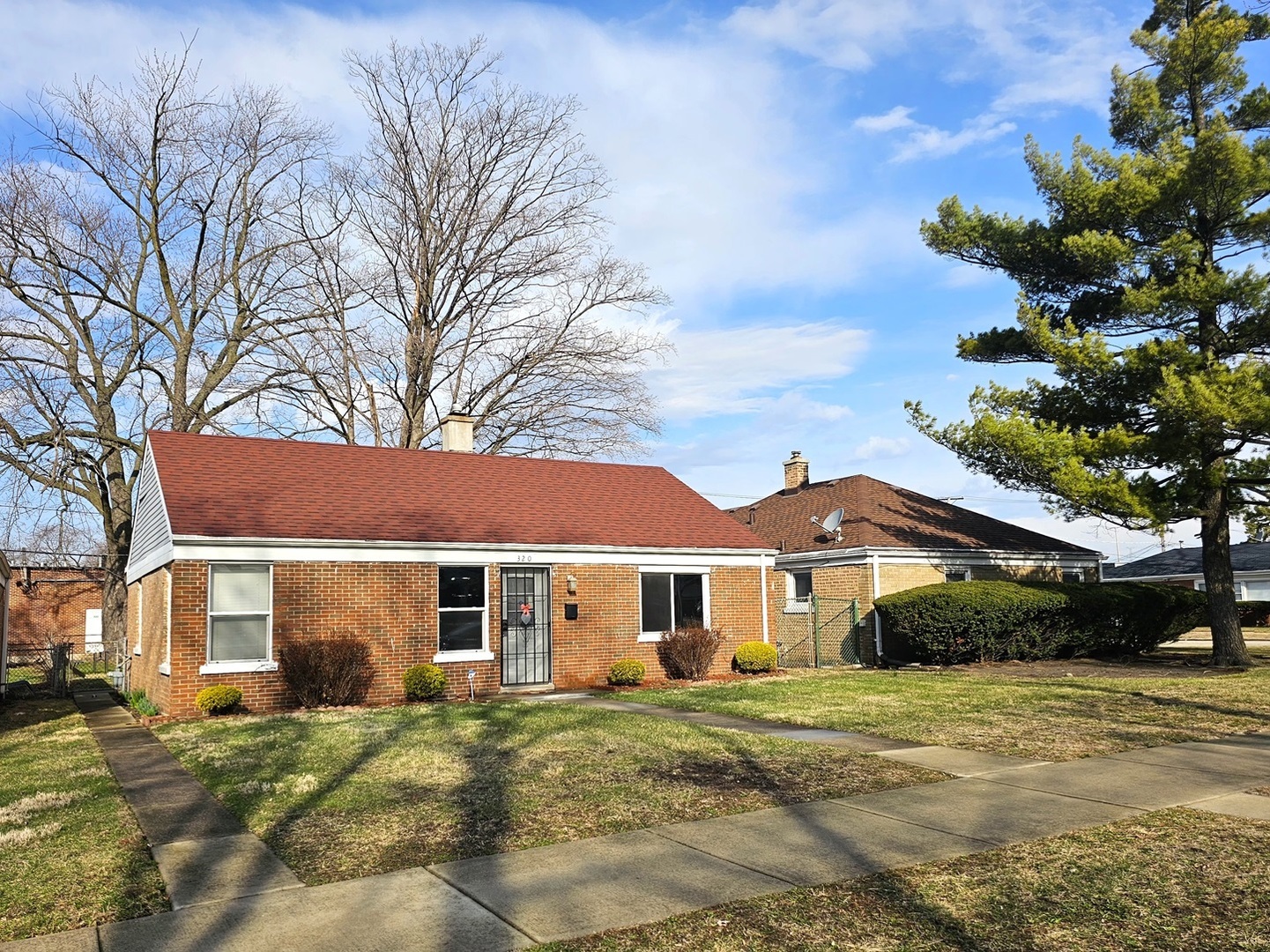 320 Frederick Avenue  Bellwood IL 60104 photo