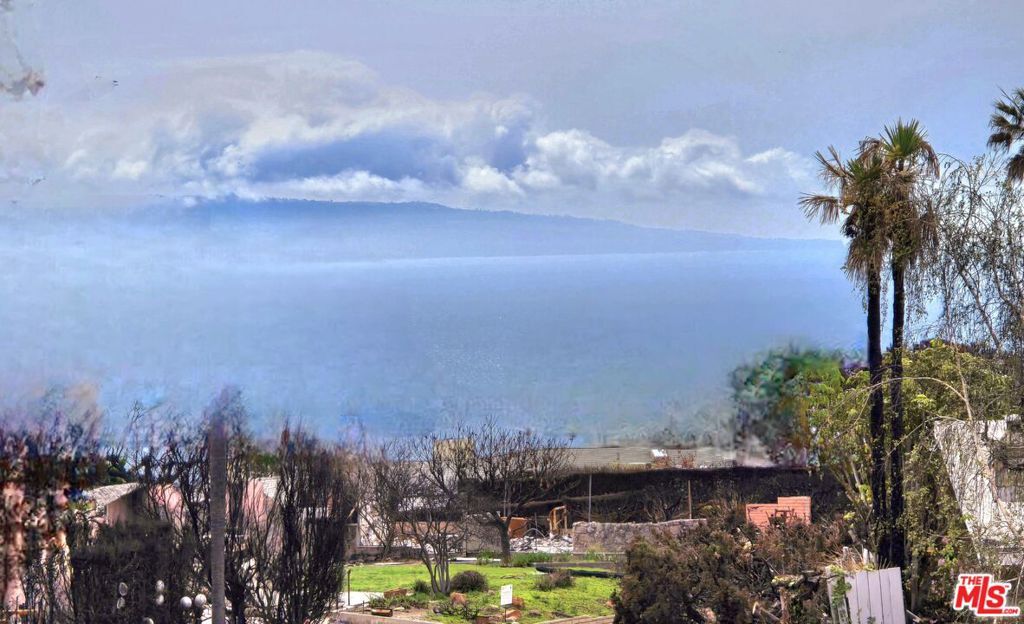 Property Photo:  1022 Lachman Lane  CA 90272 