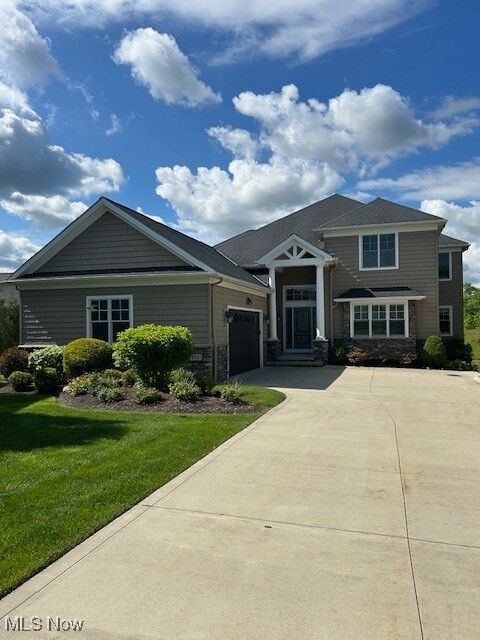 Property Photo: 450 Acacia Circle OH 44124