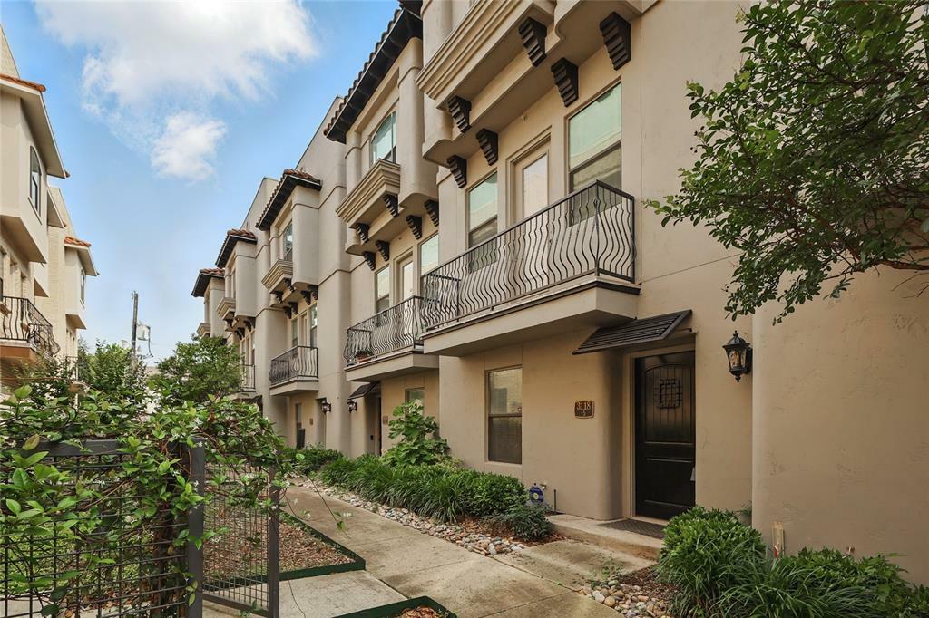 Property Photo: 3118 Ross Avenue 5 TX 75204
