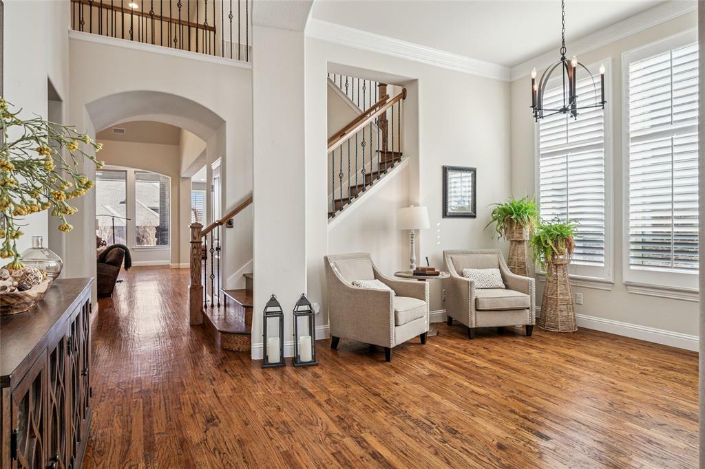 Property Photo: 908 Champions Court TX 76262