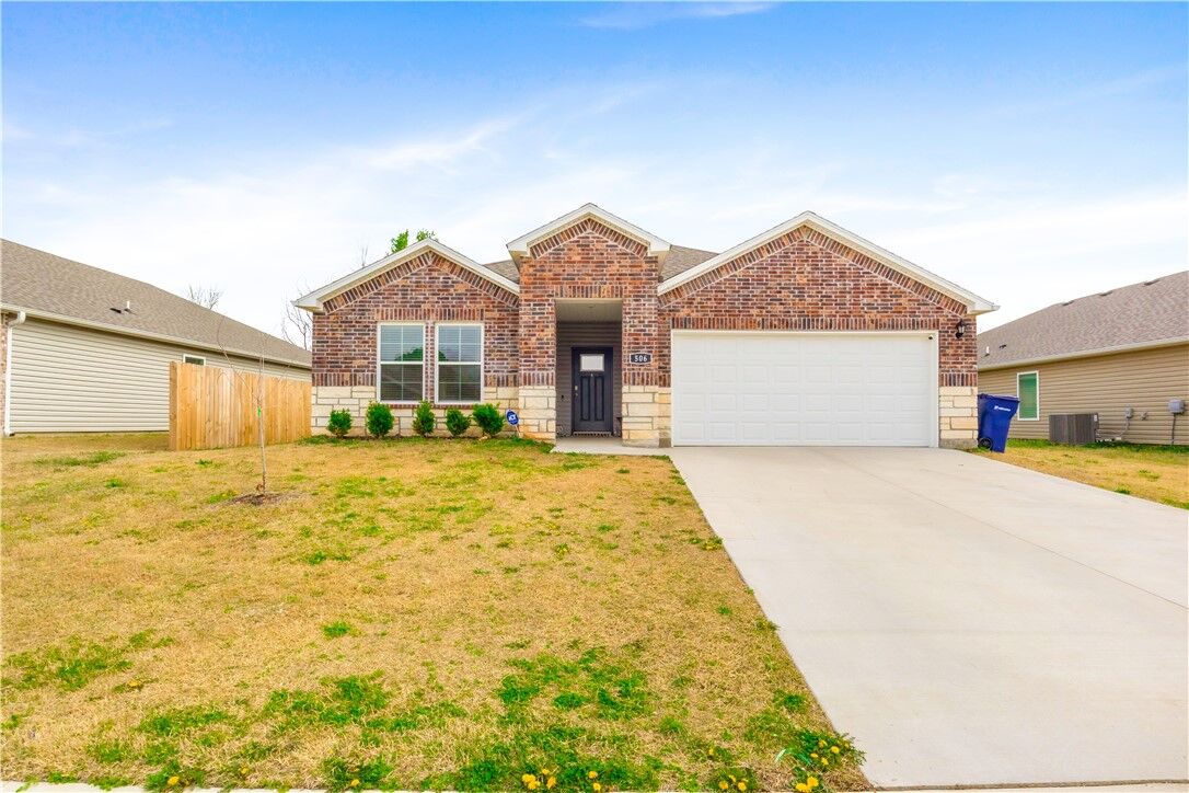 Property Photo:  506 W Cattleman Lane  AR 72761 