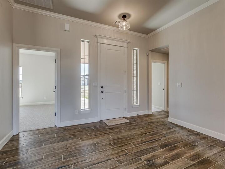 Property Photo:  10201 Baldwind Lane  OK 73169 